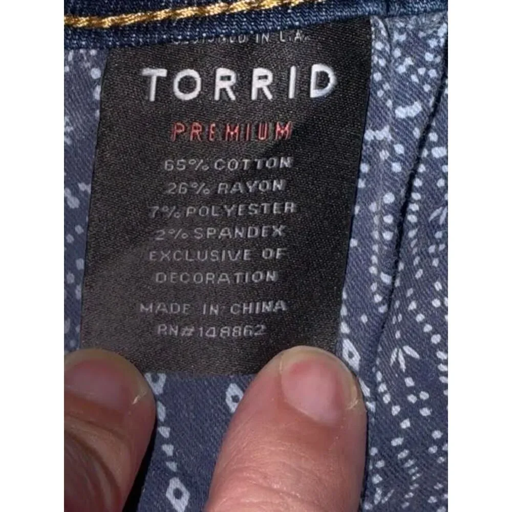 Torrid Jeggings Premium Distressed 3-Button High-Rise Tummy Smoothing- Size 26